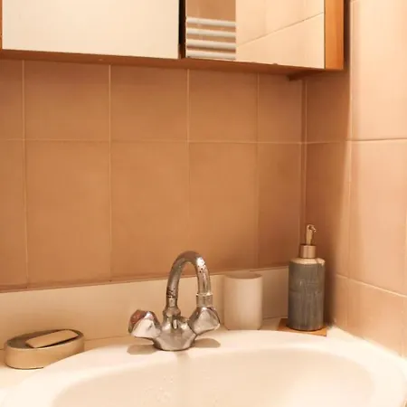 29 M Near Batignolles *