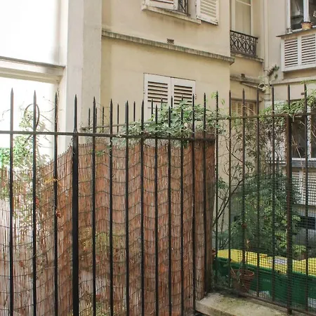 29 M Near Batignolles Apartament